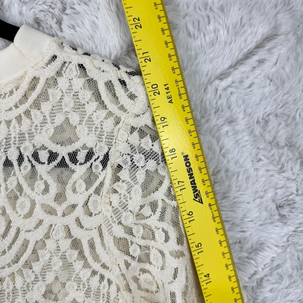 Banana Republic Lace Button Back Top Women XS Ivory‎ Cream Floral Sheer Romantic